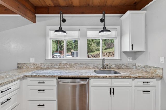 4340 Fairglade Rd, Placerville, CA 95667