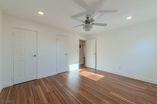 42 York Drive, Edison Twp., NJ 08817