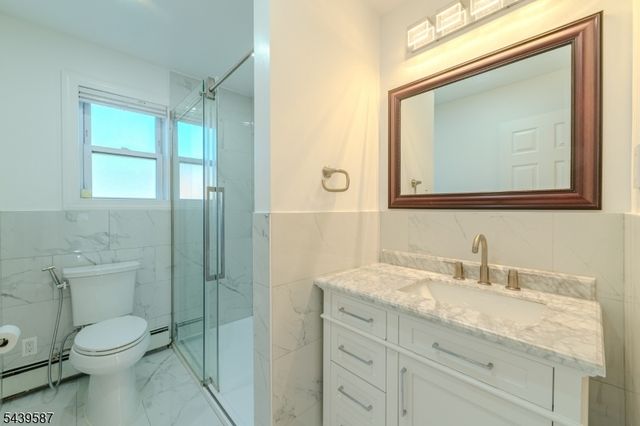 42 York Drive, Edison Twp., NJ 08817