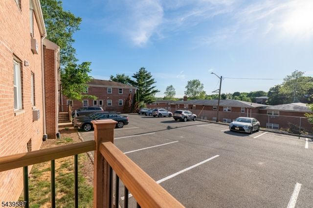 42 York Drive, Edison Twp., NJ 08817