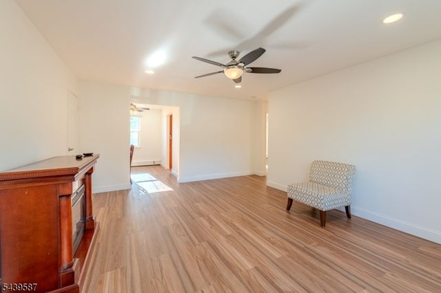 42 York Drive, Edison Twp., NJ 08817
