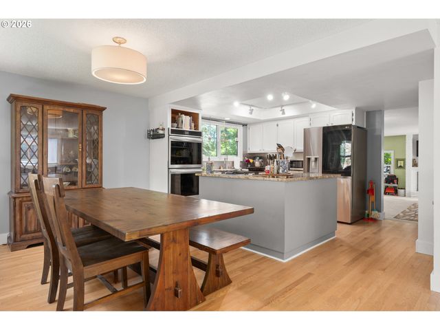 2696 TERRACE VIEW Dr, Eugene, OR 97405