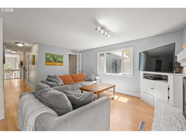 2696 TERRACE VIEW Dr, Eugene, OR 97405