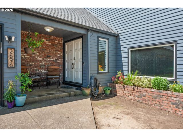 2696 TERRACE VIEW Dr, Eugene, OR 97405