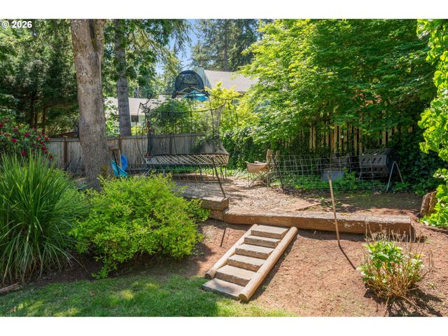 2696 TERRACE VIEW Dr, Eugene, OR 97405