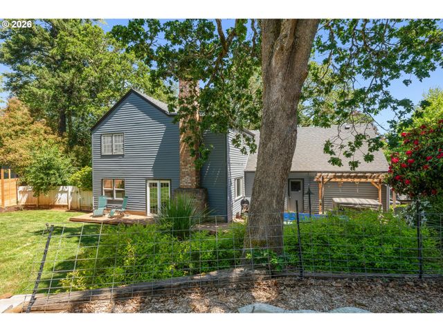 2696 TERRACE VIEW Dr, Eugene, OR 97405