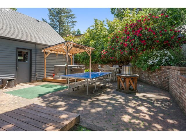 2696 TERRACE VIEW Dr, Eugene, OR 97405