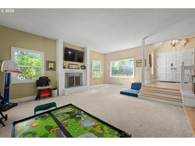 2696 TERRACE VIEW Dr, Eugene, OR 97405