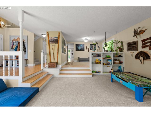 2696 TERRACE VIEW Dr, Eugene, OR 97405