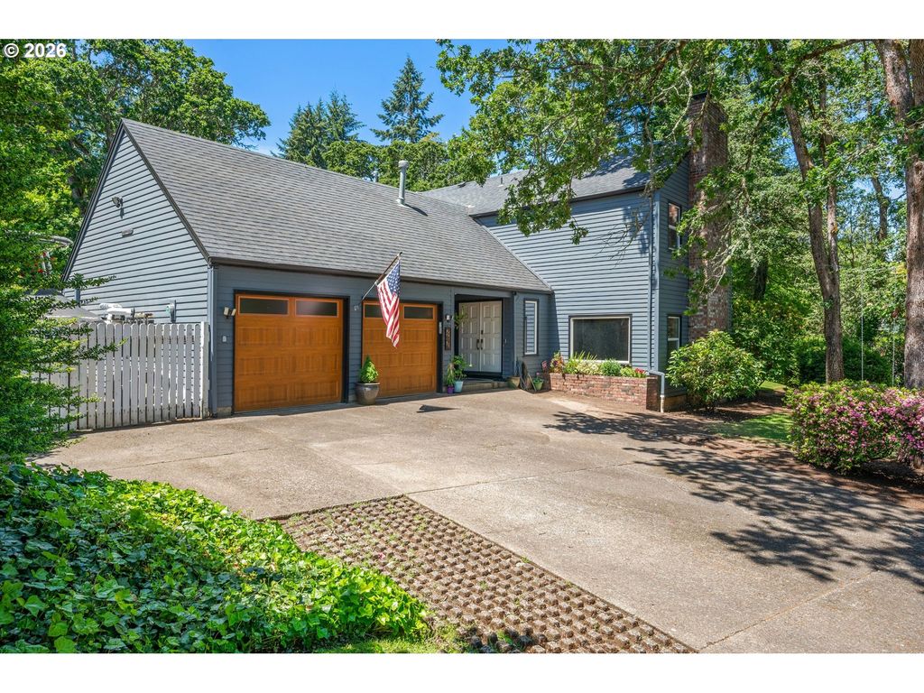 2696 TERRACE VIEW Dr, Eugene, OR 97405