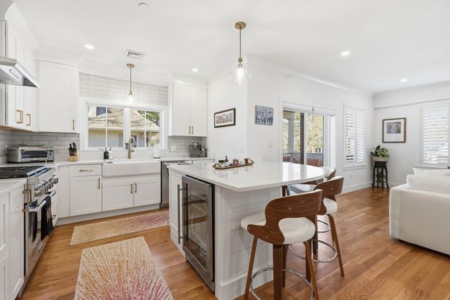 20 Lawrence 2, Wakefield, MA 01880