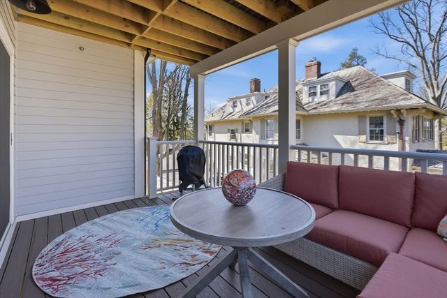 20 Lawrence 2, Wakefield, MA 01880