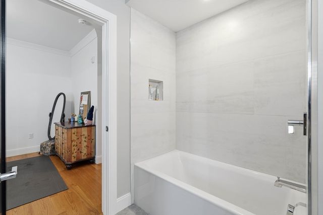 20 Lawrence 2, Wakefield, MA 01880