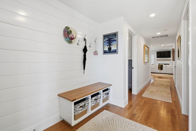 20 Lawrence 2, Wakefield, MA 01880