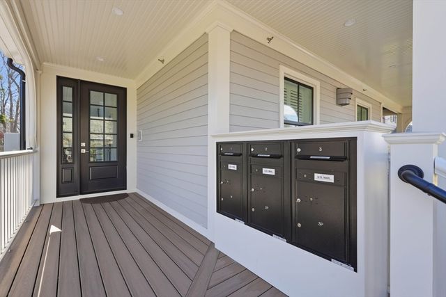20 Lawrence 2, Wakefield, MA 01880