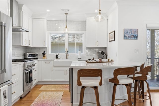 20 Lawrence 2, Wakefield, MA 01880