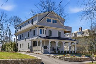 20 Lawrence 2, Wakefield, MA 01880