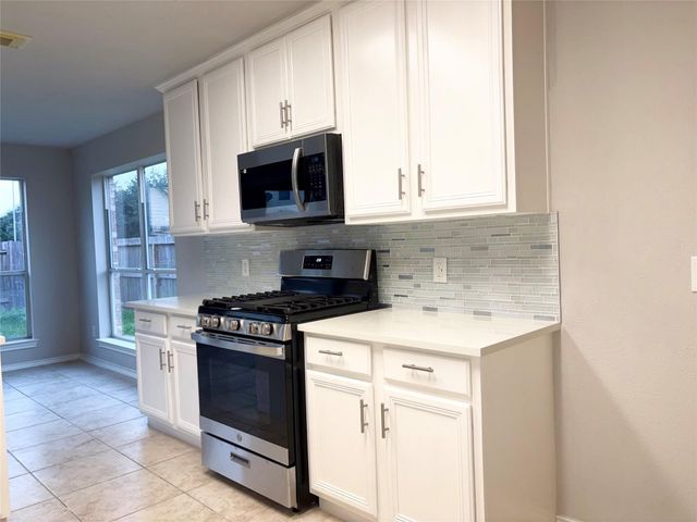 6927 Pheasant Oak Drive, Houston, TX 77083