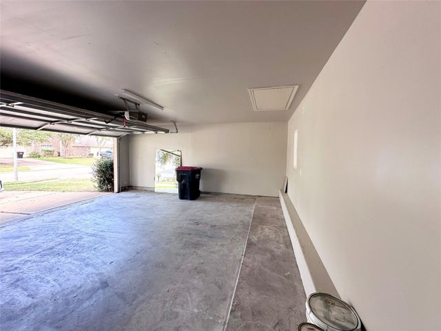 6927 Pheasant Oak Drive, Houston, TX 77083