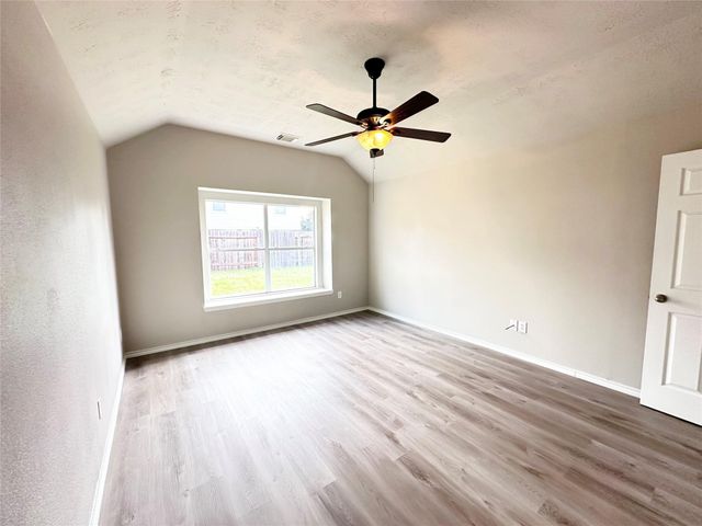 6927 Pheasant Oak Drive, Houston, TX 77083