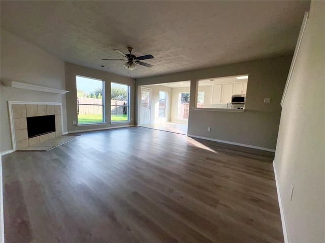 6927 Pheasant Oak Drive, Houston, TX 77083