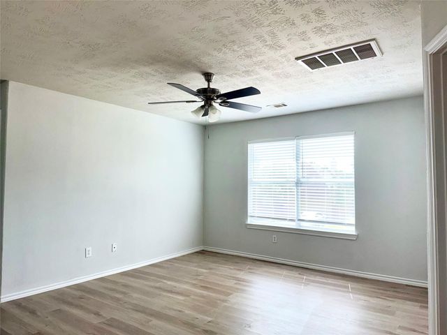 6927 Pheasant Oak Drive, Houston, TX 77083
