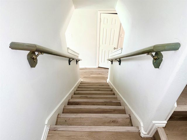 6927 Pheasant Oak Drive, Houston, TX 77083