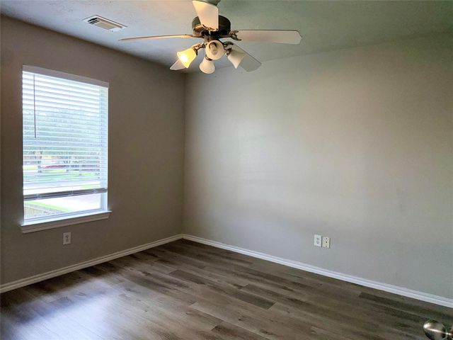 6927 Pheasant Oak Drive, Houston, TX 77083