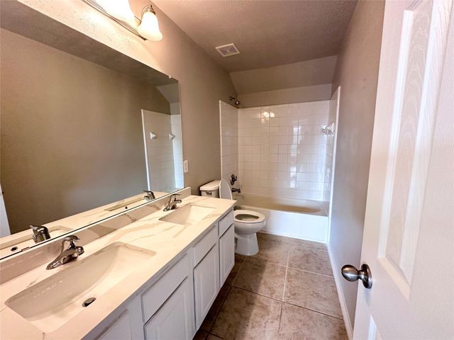 6927 Pheasant Oak Drive, Houston, TX 77083