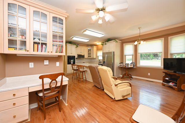 210 The Hollows Ct, Hendersonville, TN 37075