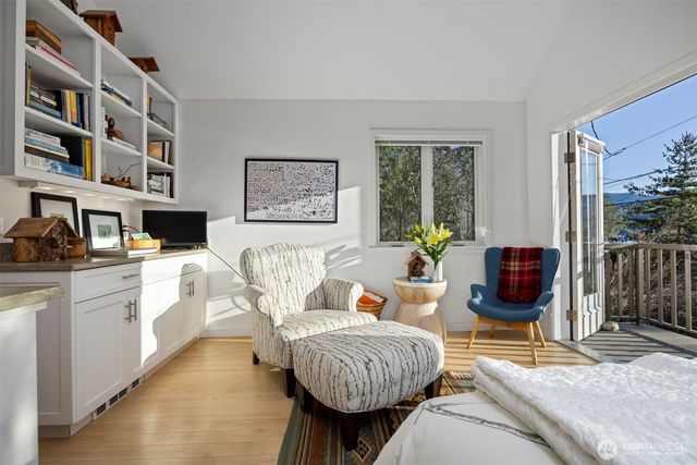 2111 Dellesta Drive, Bellingham, WA 98226