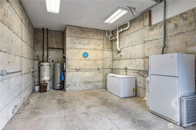 2111 Dellesta Drive, Bellingham, WA 98226