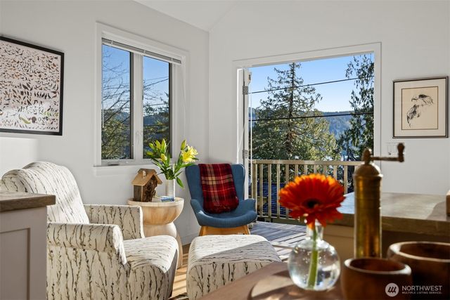 2111 Dellesta Drive, Bellingham, WA 98226