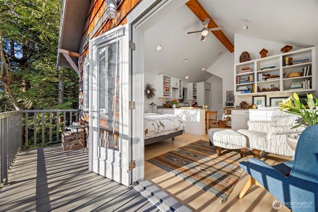 2111 Dellesta Drive, Bellingham, WA 98226