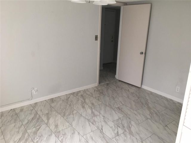 333 LAKE HOWARD DRIVE NW 204C, Winter Haven, FL 33880