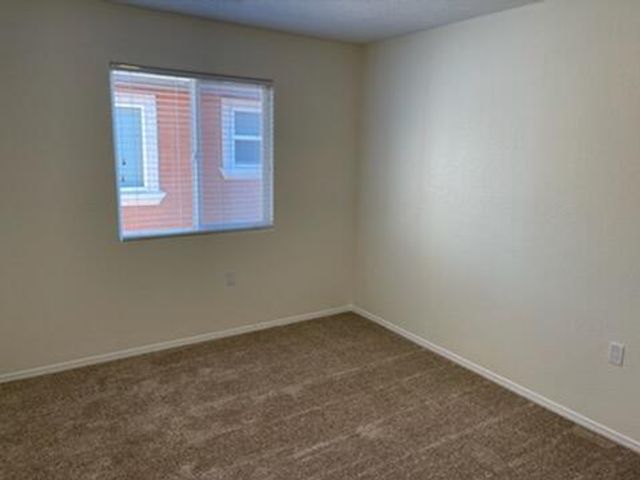 601 Menaul Boulevard NE UNIT 303, Albuquerque, NM 87107