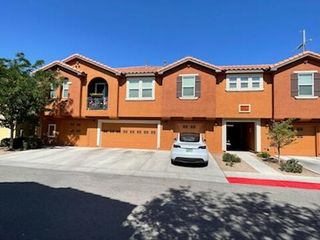 601 Menaul Boulevard NE UNIT 303, Albuquerque, NM 87107