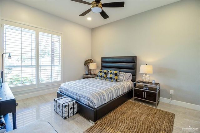 21601 Los Venados Drive, Edinburg, TX 78542