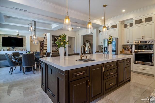 21601 Los Venados Drive, Edinburg, TX 78542