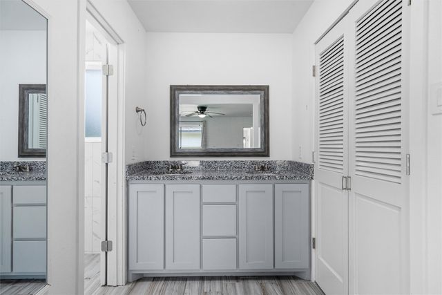 215 Pole Bridge Road, Seagoville, TX 75159