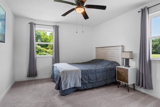 215 Pole Bridge Road, Seagoville, TX 75159