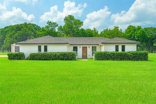 215 Pole Bridge Road, Seagoville, TX 75159