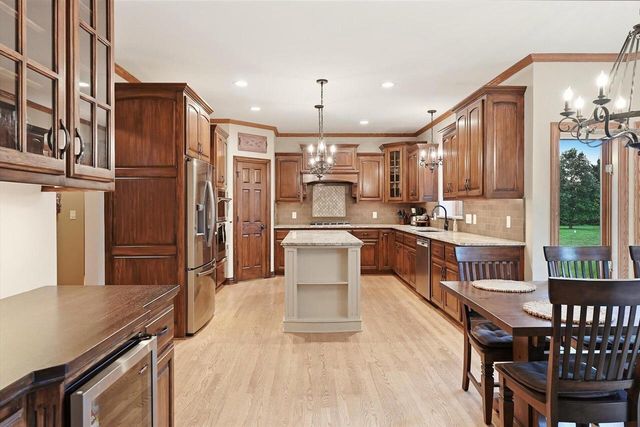 W346S9520 Jericho COURT, Eagle, WI 53119