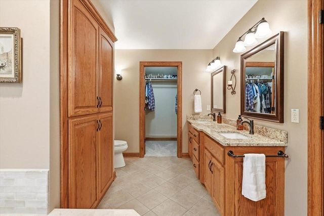 W346S9520 Jericho COURT, Eagle, WI 53119