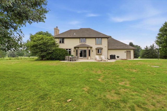 W346S9520 Jericho COURT, Eagle, WI 53119