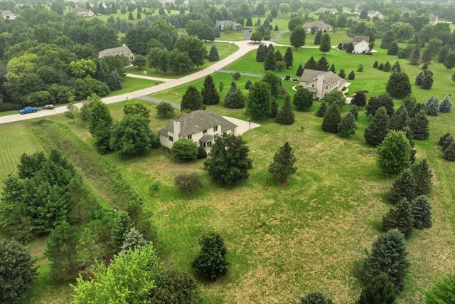 W346S9520 Jericho COURT, Eagle, WI 53119
