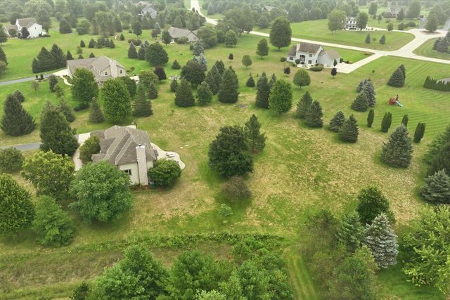 W346S9520 Jericho COURT, Eagle, WI 53119
