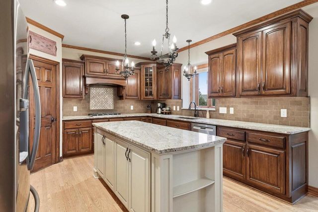 W346S9520 Jericho COURT, Eagle, WI 53119