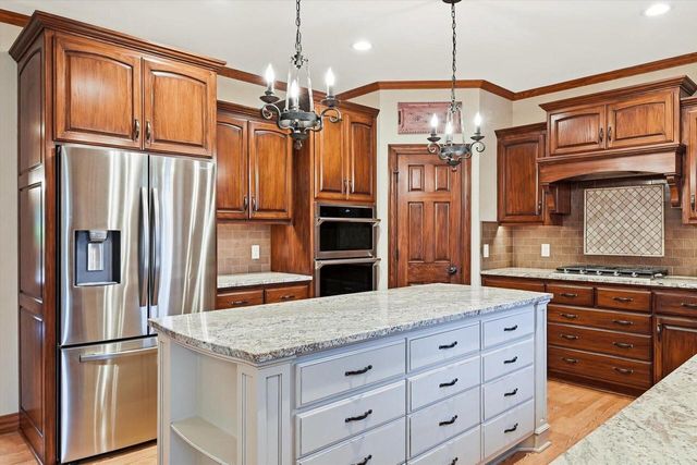 W346S9520 Jericho COURT, Eagle, WI 53119