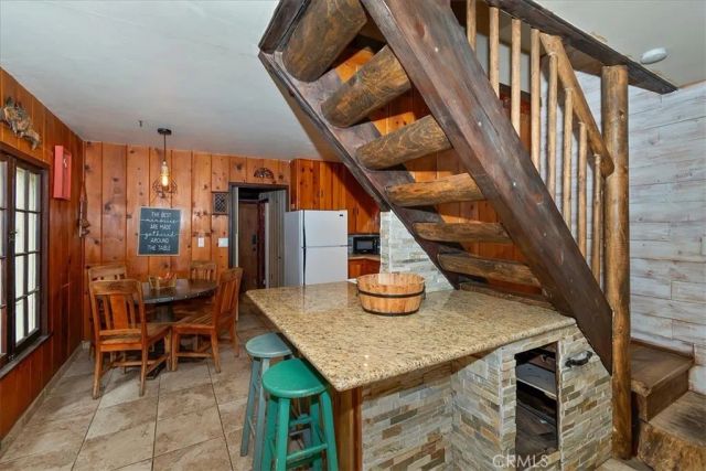 770 Cottage Grove, Lake Arrowhead, CA 92352
